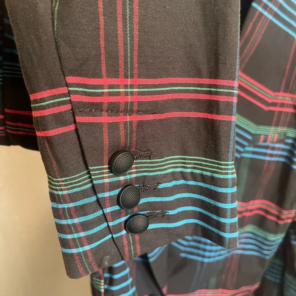 Cabi Plaid Women's Blazer - Picture 9 of 12